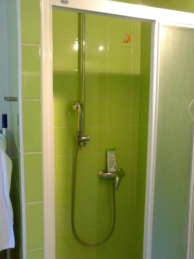 Rainbow Rooms Любляна Екстериор снимка